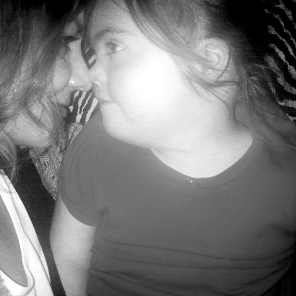 Meet your Posher, Lonna - Picture 2 of 7